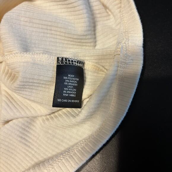 Torrid Fitted Super Soft Rib Lace Inset Raglan Henley  Cream Size 3 - Picture 6 of 6